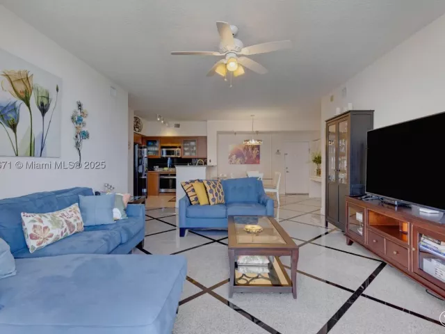 2-bedroom condo for rent in Hallandale Beach - 2080 S Ocean Dr PH9 - MondialRealty