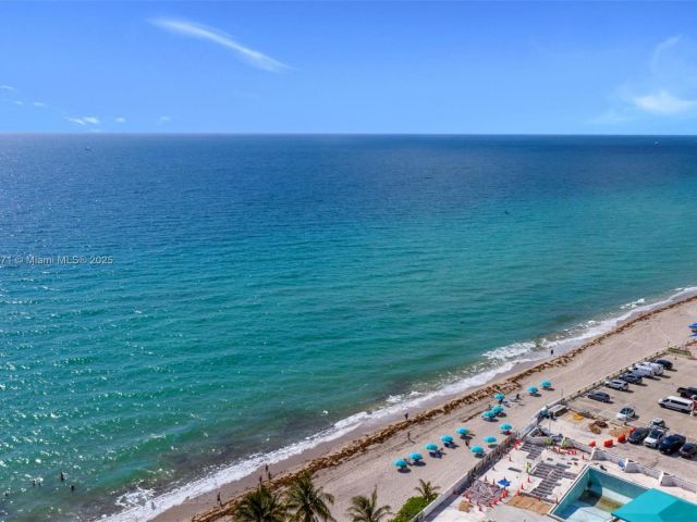 Apartment for rent  Unit #PH9 - photo 5898362