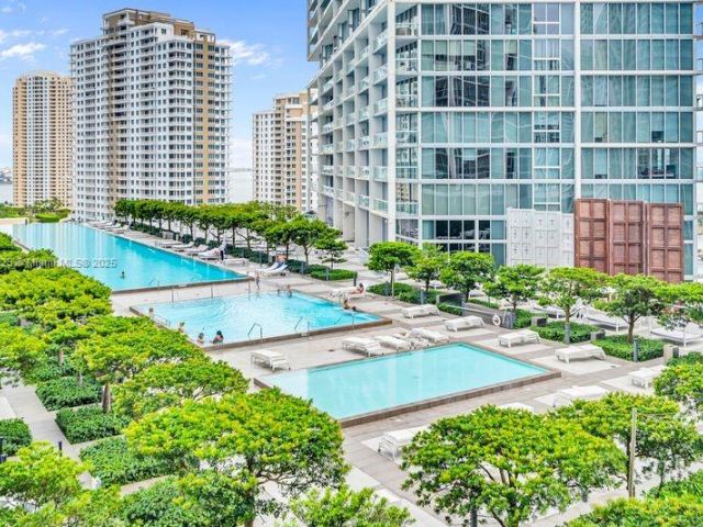 Apartment for sale  Unit #1711 - photo 5915165