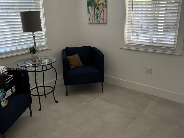 Home for rent at 701 SW 9th Ave - photo 5939798