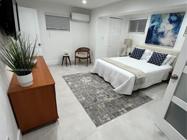 Home for rent at 701 SW 9th Ave - photo 5939802