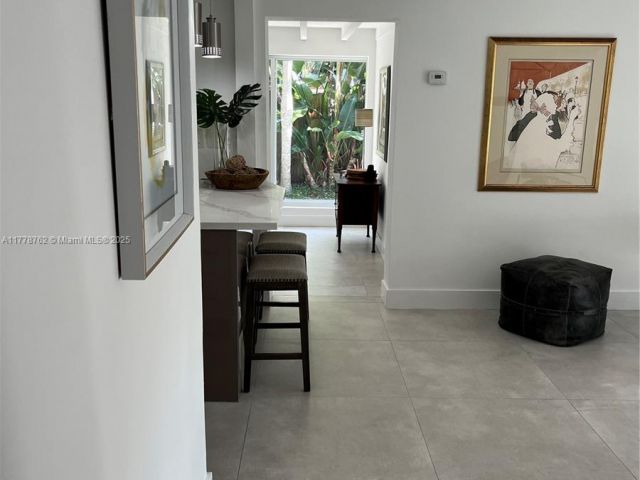 Home for rent at 701 SW 9th Ave - photo 5939810