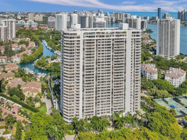 Apartment for sale  Unit #503 - photo 5923607