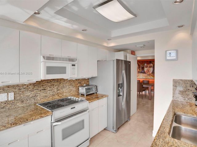 Apartment for sale  Unit #503 - photo 5923613