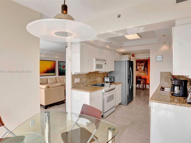 Apartment for sale  Unit #503 - photo 5923615