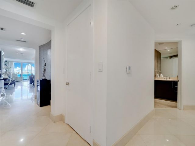 Apartment for sale  Unit #2605 - photo 5915915