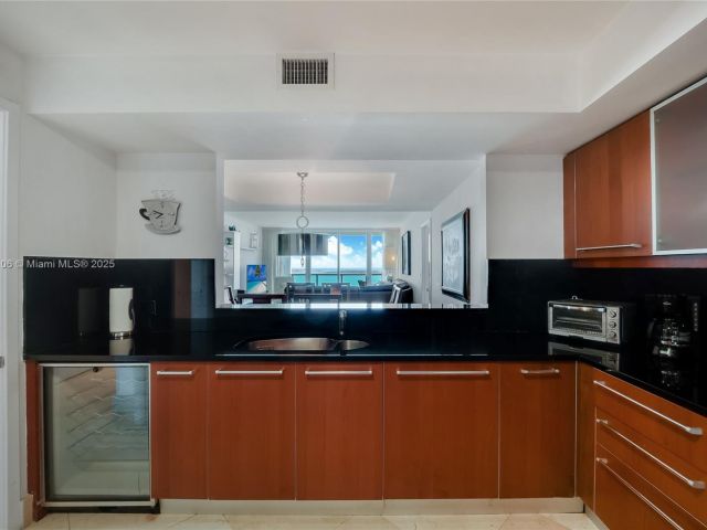 Apartment for sale  Unit #2605 - photo 5915923