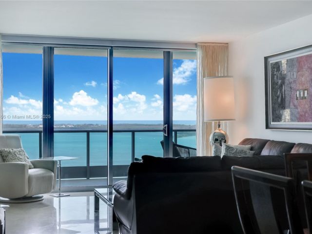 Apartment for sale  Unit #2605 - photo 5915929