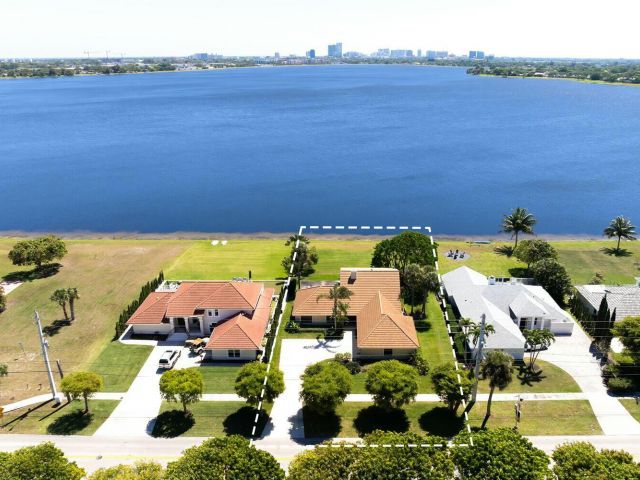 Home for sale at 3600 N Shore Drive - photo 5866983