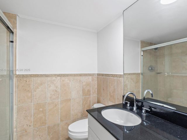 Apartment for rent  Unit #701 - photo 5906854