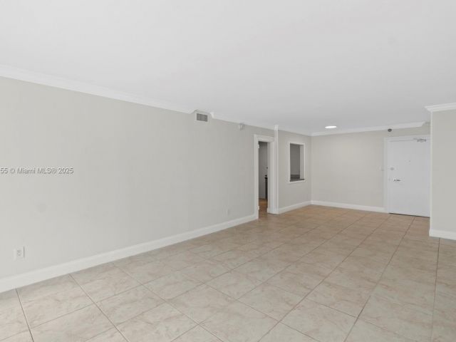 Apartment for rent  Unit #701 - photo 5906863