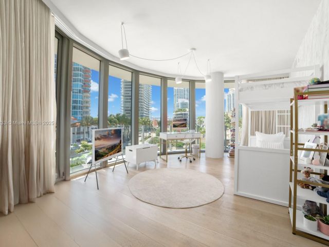 Apartment for sale  Unit #401 - photo 5959903