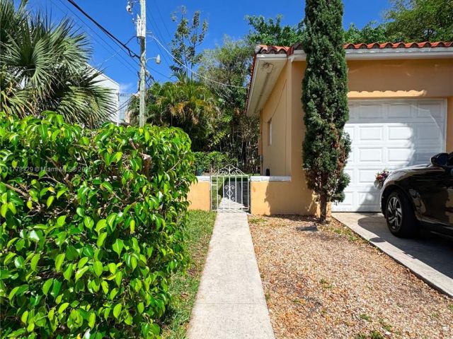 Home for sale at 2715 Galiano St - photo 5889366