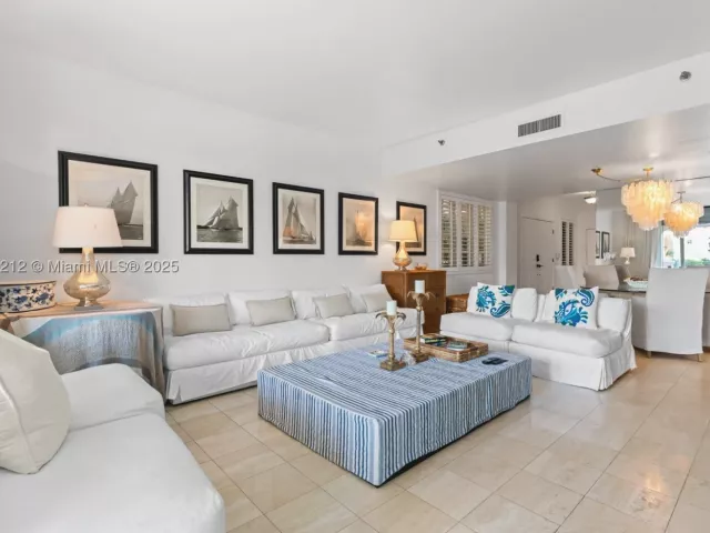 3-bedroom condo for rent in Miami Beach - 19112 Fisher Island Dr 19112 - MondialRealty