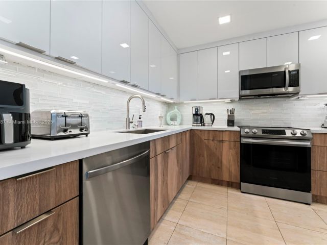 Apartment for rent  Unit #19133 - photo 5907307