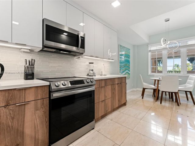 Apartment for rent  Unit #19133 - photo 5907308