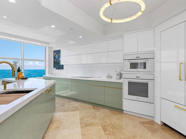 Apartment for sale  Unit #15B - photo 5881173