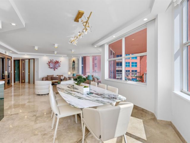 Apartment for sale  Unit #15B - photo 5881176