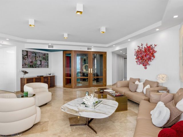 Apartment for sale  Unit #15B - photo 5881181