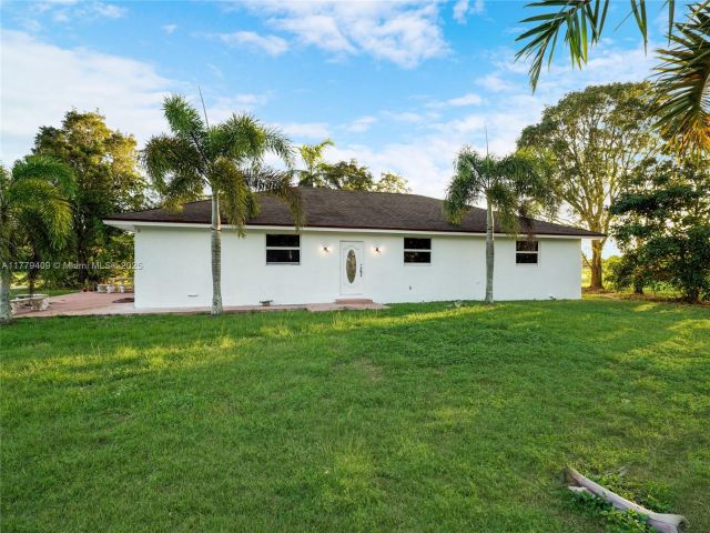 Home for rent at 20000 SW 216th St - photo 5900309