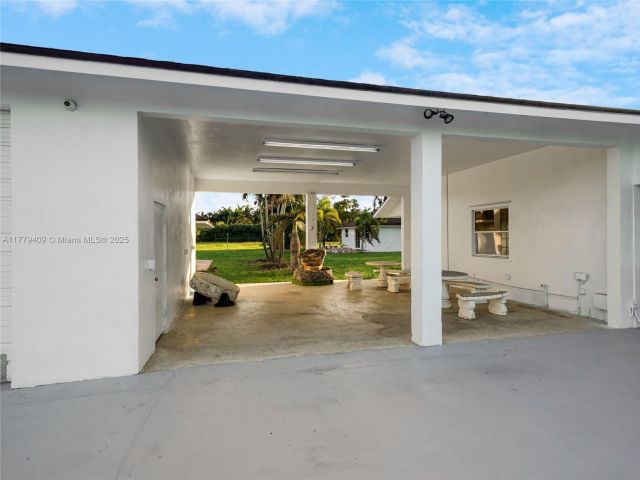 Home for rent at 20000 SW 216th St - photo 5900318