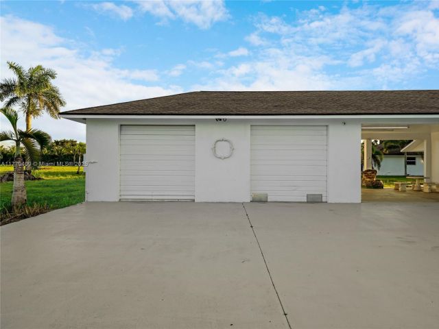 Home for rent at 20000 SW 216th St - photo 5900319