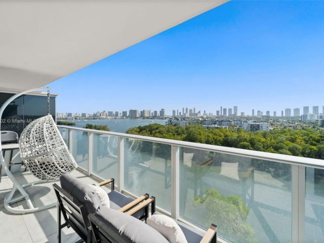 Apartment for sale  Unit #1019 - photo 5907398