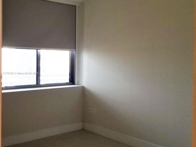 Apartment for sale  Unit #1019 - photo 5907404