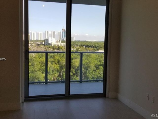 Apartment for sale  Unit #1019 - photo 5907409