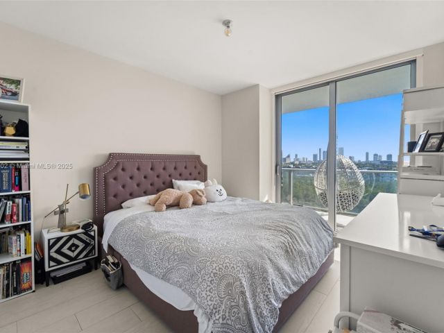 Apartment for sale  Unit #1019 - photo 5907410