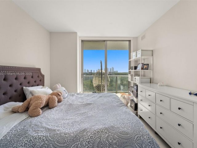 Apartment for sale  Unit #1019 - photo 5907411