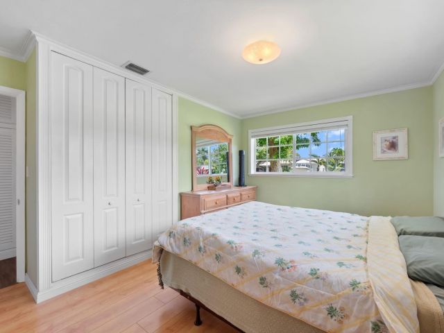 Home for sale at 2113 NE 29th Ct - photo 5984952