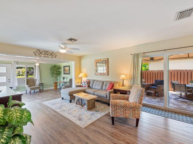 Home for sale at 2113 NE 29th Ct - photo 5984968