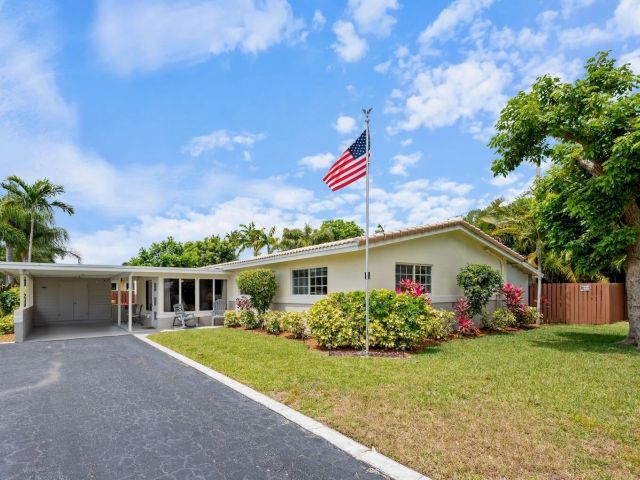 Home for sale at 2113 NE 29th Ct - photo 5984970