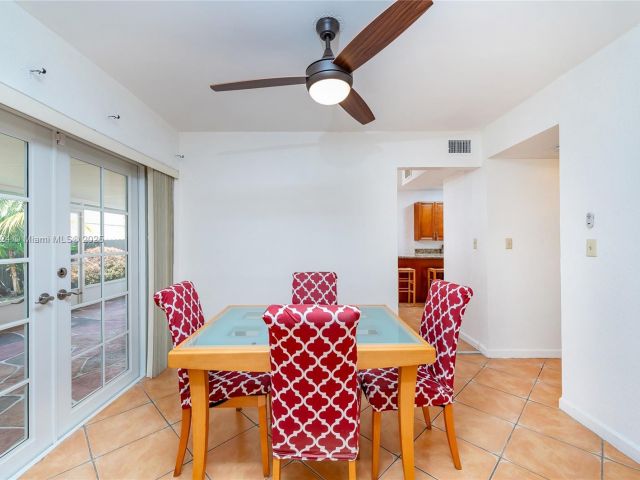 Home for sale at 1007 NW 106th Ave Cir - photo 6102639