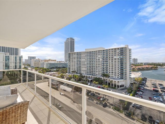 Apartment for rent  Unit #1124 - photo 5920393