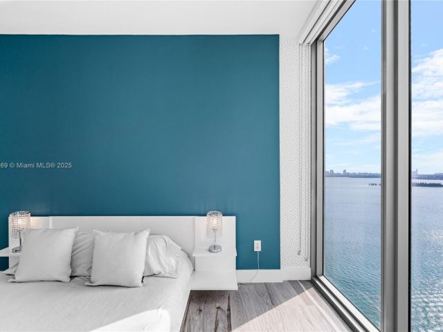 Apartment for sale  Unit #1609 - photo 5925736