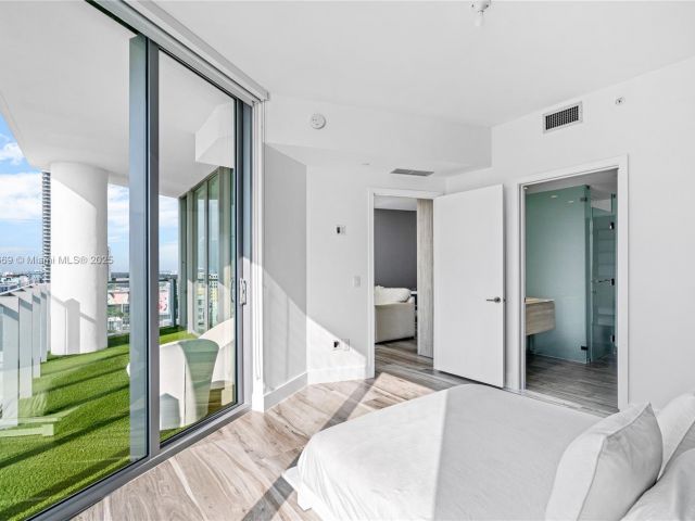 Apartment for sale  Unit #1609 - photo 5925742