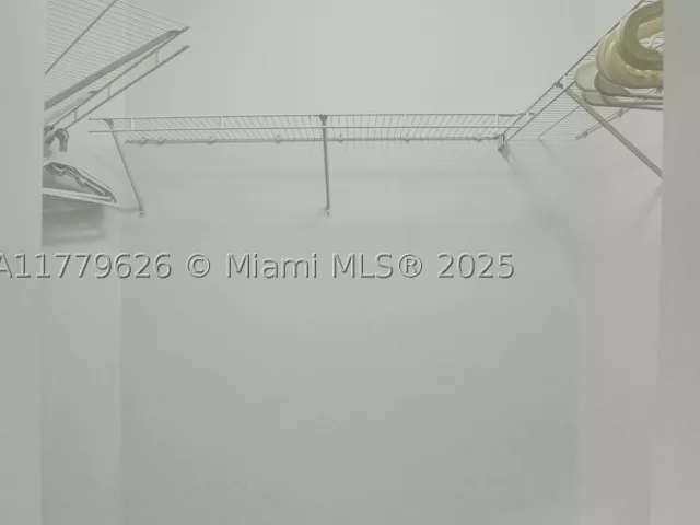 1-bedroom condo for rent in Sunny Isles Beach - 16699 Collins Ave 2305 - MondialRealty