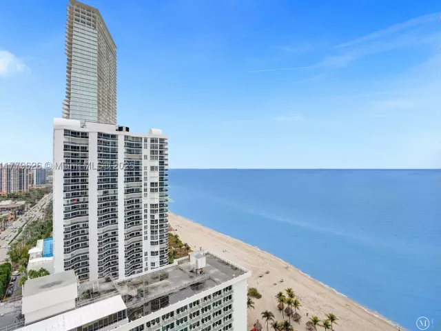 1-bedroom condo for rent in Sunny Isles Beach - 16699 Collins Ave 2305 - MondialRealty