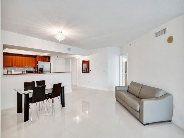 Apartment for rent  Unit #2305 - photo 5972063