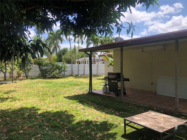 Home for rent at 12975 NW 18th Ct - photo 5997041