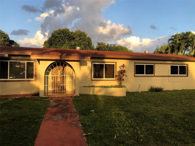 Home for rent at 12975 NW 18th Ct - photo 5997050