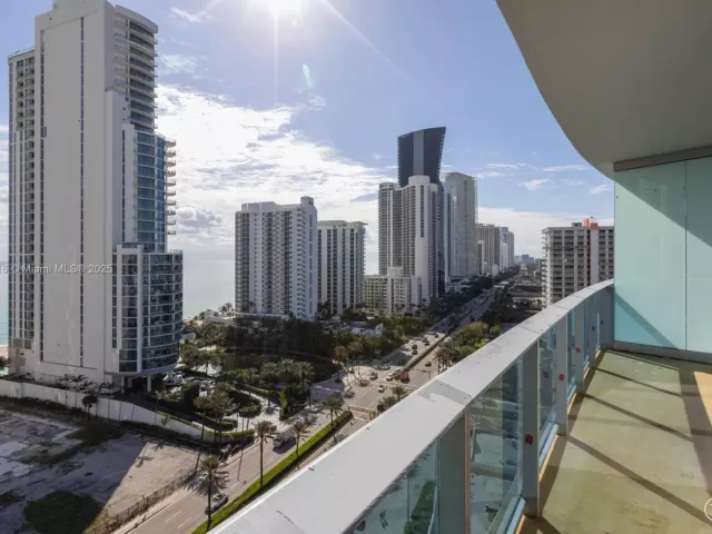 Apartment for sale  Unit #1502 - photo 5910806