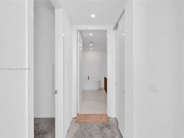 Apartment for sale  Unit #1502 - photo 5910789