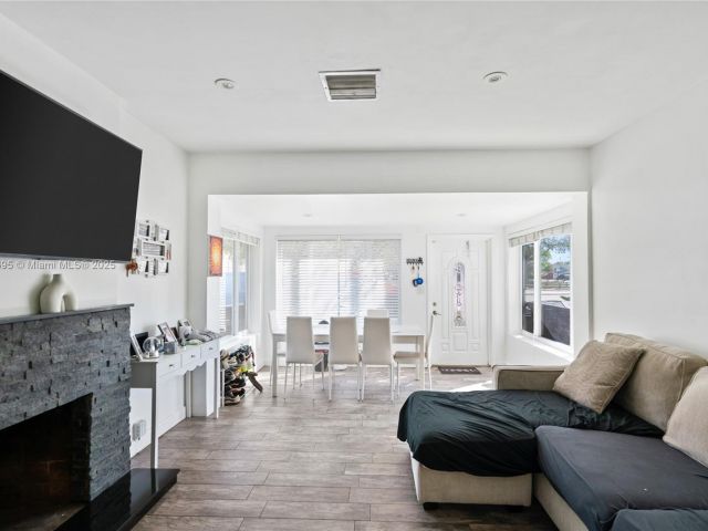 Home for sale at 1843 SW 4th Ave - photo 5891913