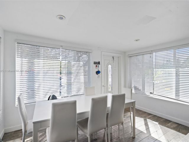 Home for sale at 1843 SW 4th Ave - photo 5891919