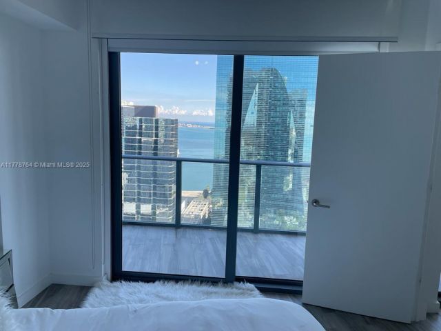 Apartment for sale  Unit #3203 - photo 5916886