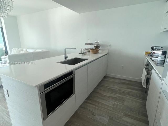 Apartment for sale  Unit #3203 - photo 5916889