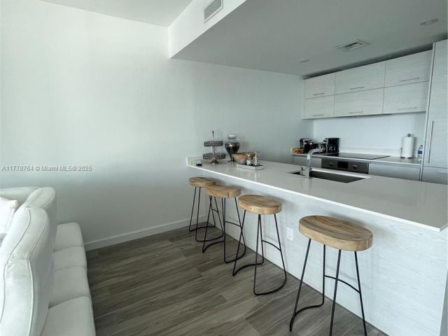 Apartment for sale  Unit #3203 - photo 5916890